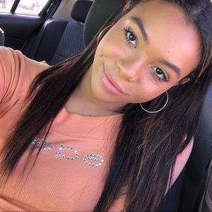 Meet your Posher, Alexis